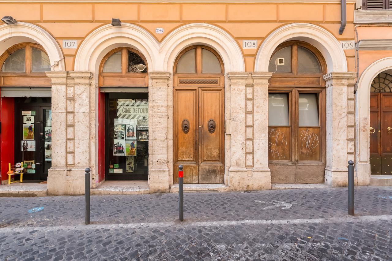 Monti Colosseum Apartment Rome Bagian luar foto