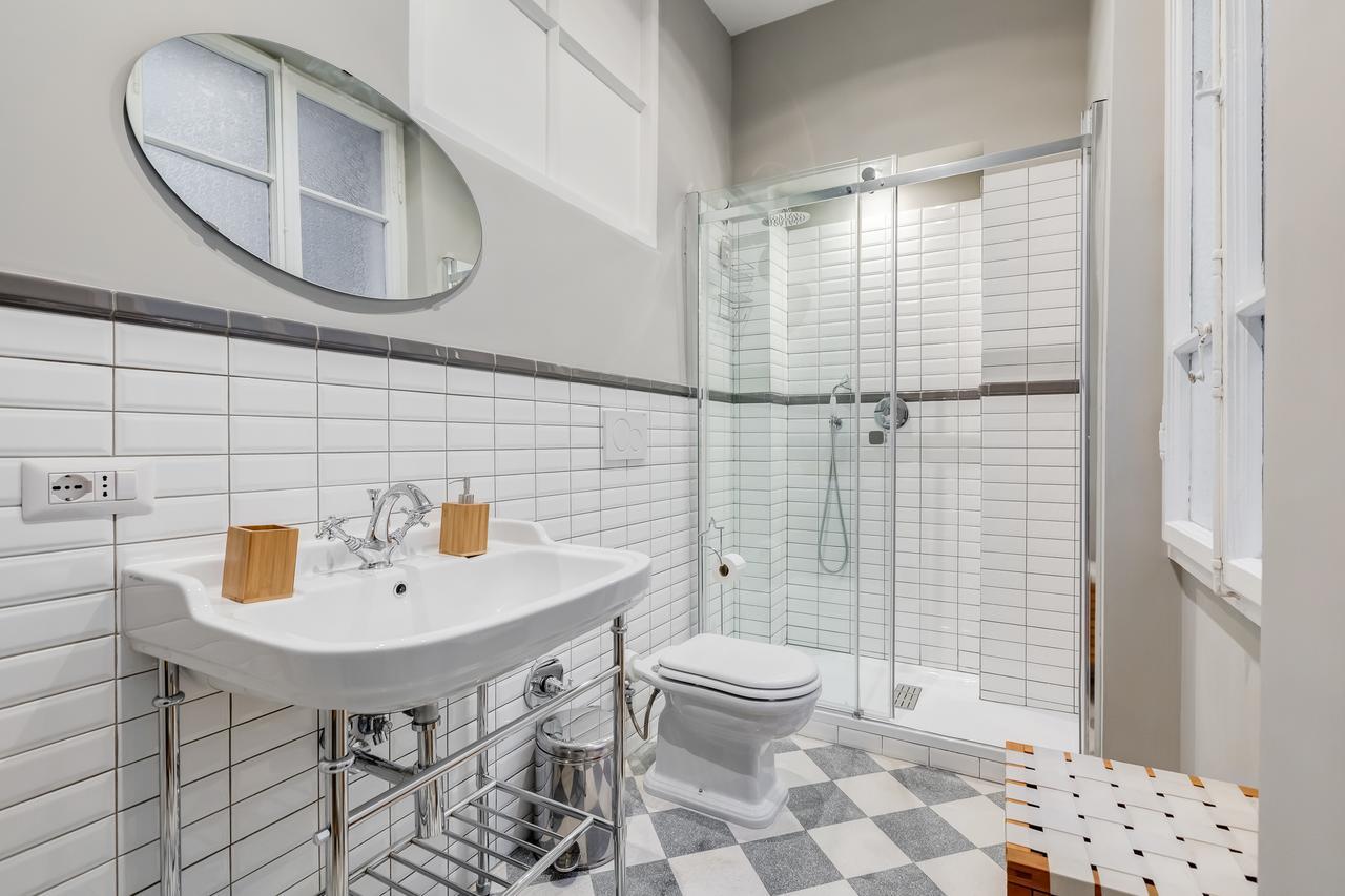 Monti Colosseum Apartment Rome Bagian luar foto