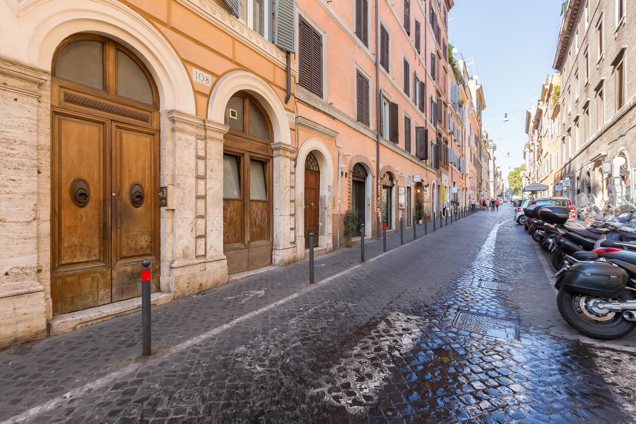Monti Colosseum Apartment Rome Bagian luar foto