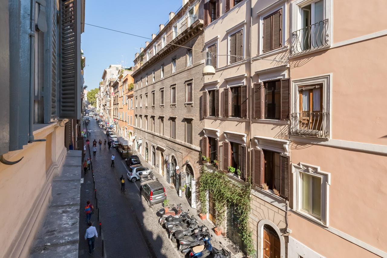 Monti Colosseum Apartment Rome Bagian luar foto