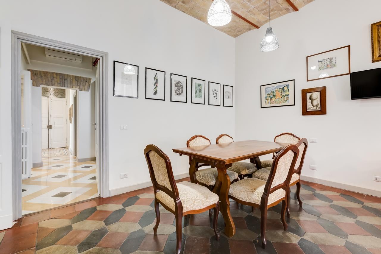 Monti Colosseum Apartment Rome Bagian luar foto